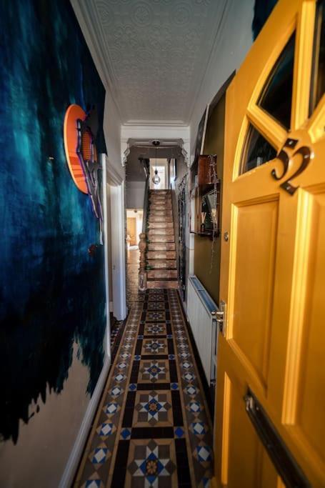 Glenroy Arts Gallery Meets Living Space Κάρντιφ Εξωτερικό φωτογραφία
