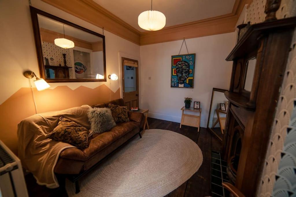 Glenroy Arts Gallery Meets Living Space Κάρντιφ Εξωτερικό φωτογραφία